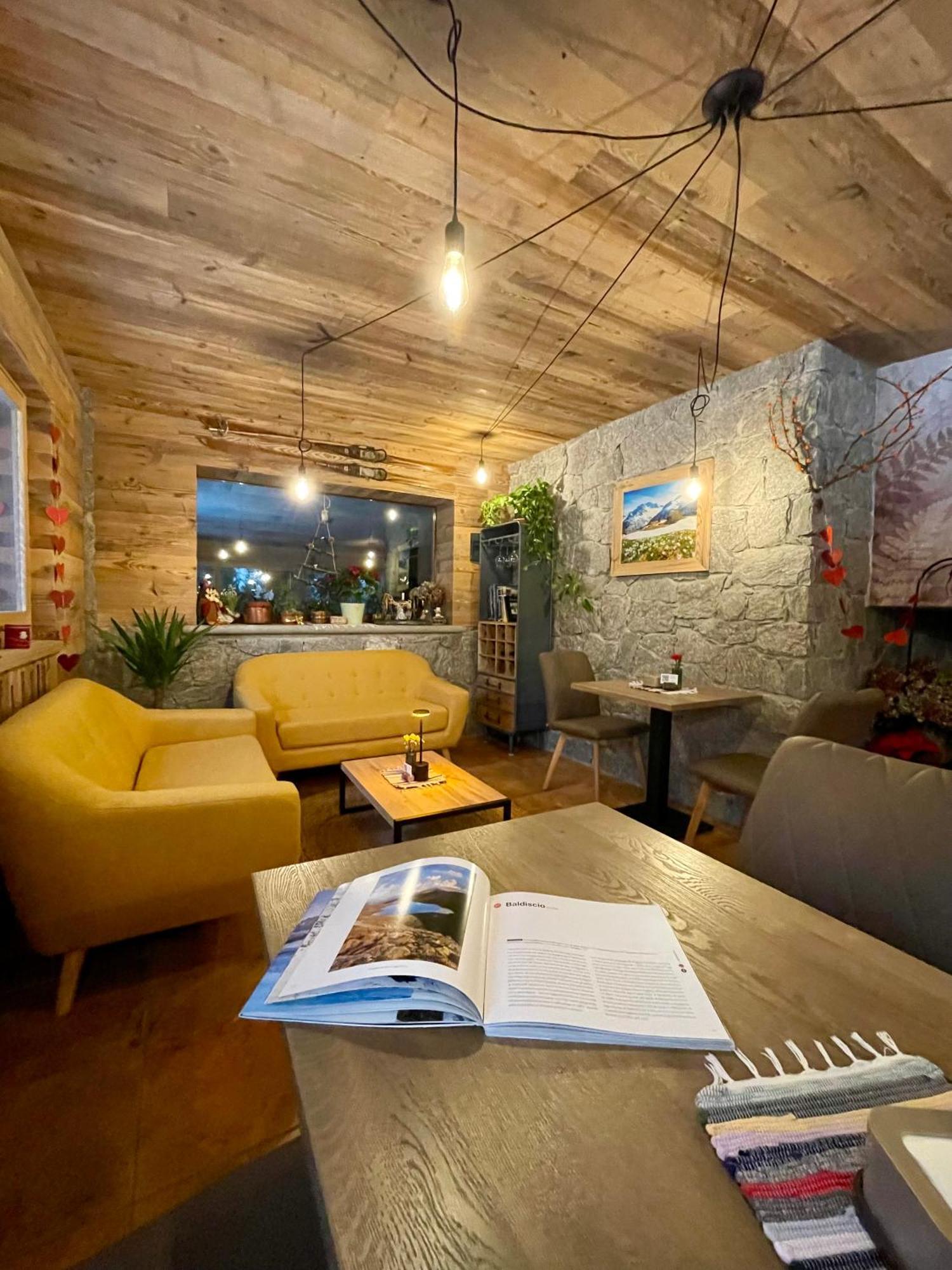 Gembro Hotel