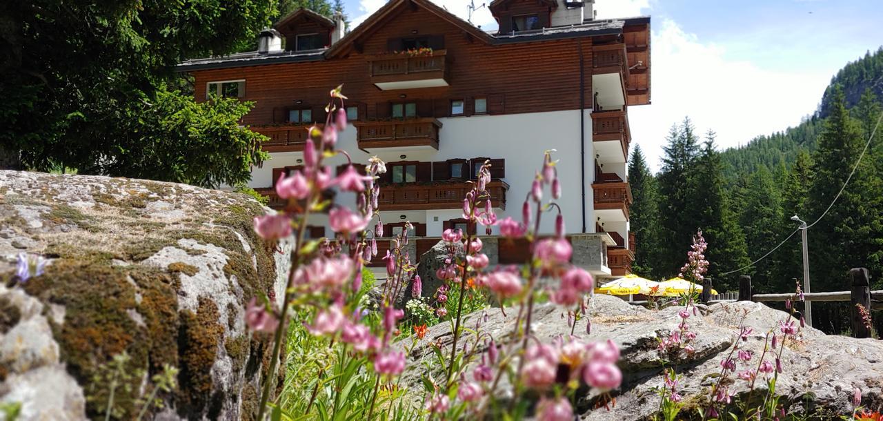 Gembro 3* Chiesa in Valmalenco